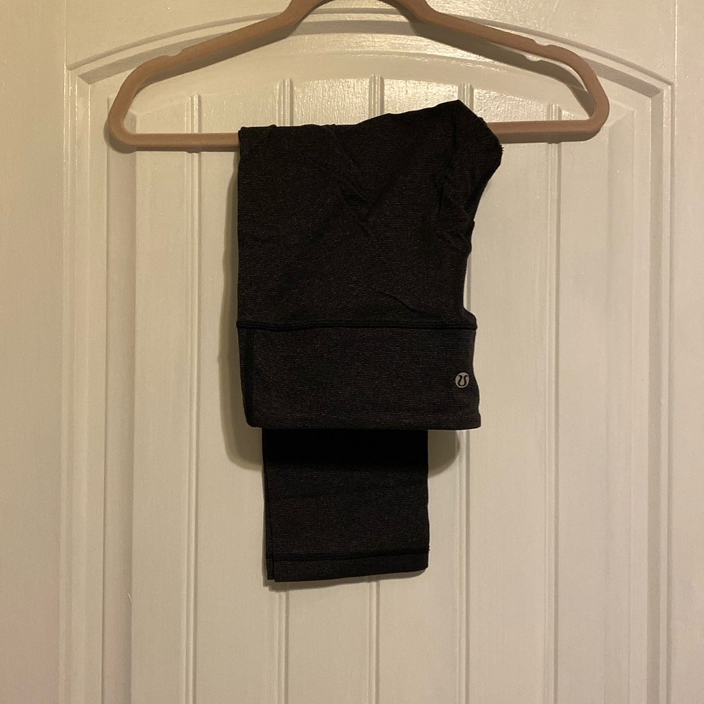 Lululemon 23” leggings - size 8